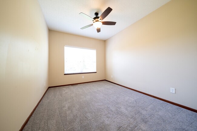 Building Photo - 16549 Dodd Ln