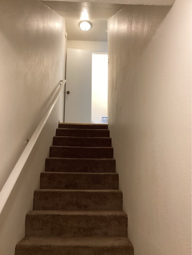 Building Photo - 912 SW 11th St