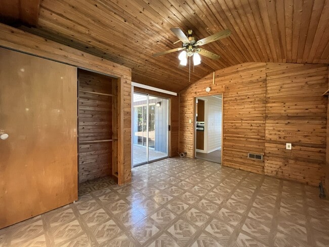 Building Photo - Charming Ranch Home with Sunroom or 4th Bedroom, Two-Car Garage and Fenced Backyard