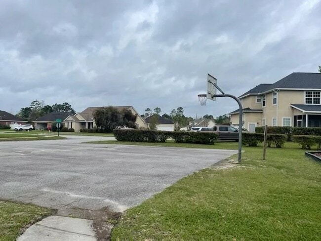 Building Photo - 131 Hadleigh Bluff
