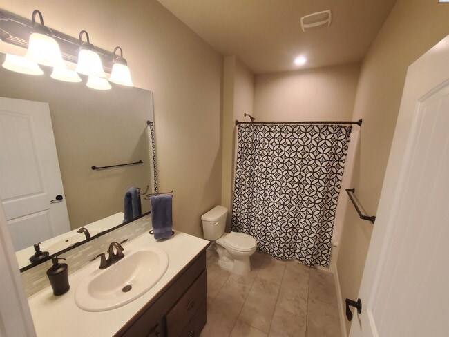 Building Photo - FOR RENT: West Pasco with heated inground ...