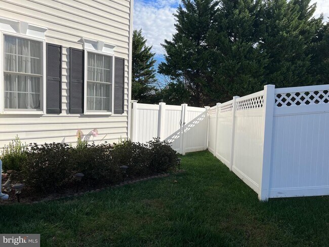 Building Photo - 5802 Telluride Ln