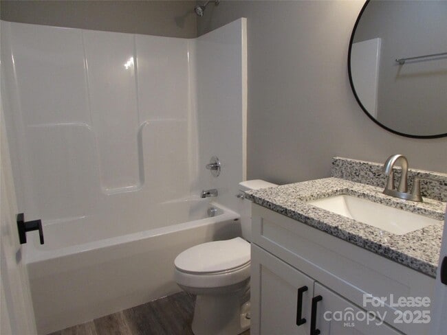 Building Photo - 128 Salem Church Rd