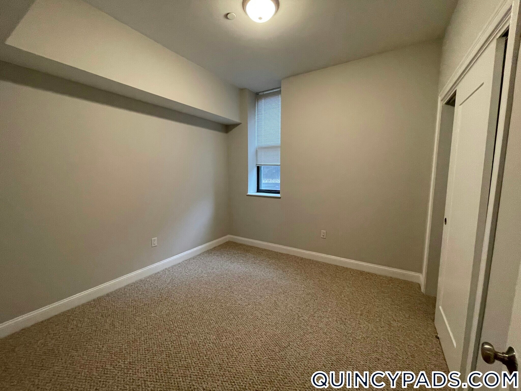 Building Photo - 10 Merrymount Rd