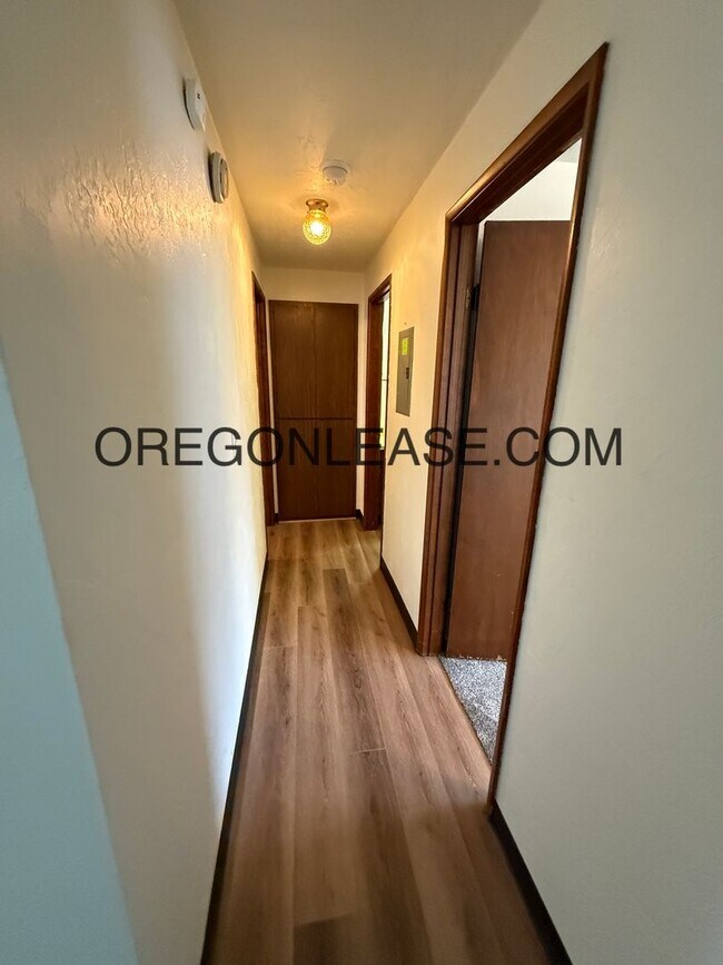 Building Photo - 1754 Rainbow Loop