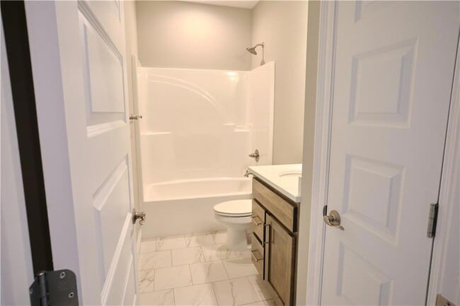 Building Photo - 8561 Clarke Rd