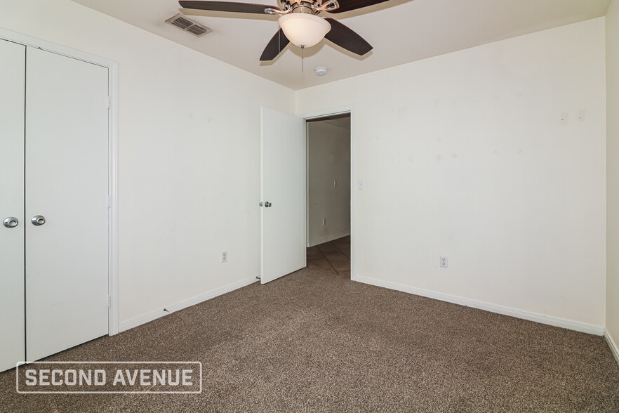 Building Photo - 6021 Determine Ln