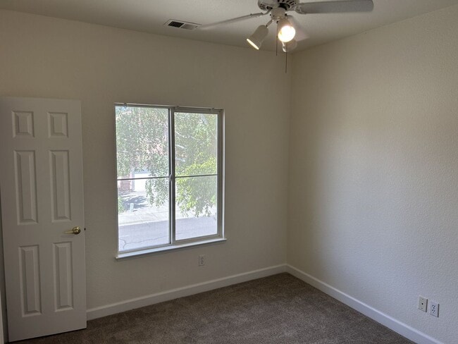 Building Photo - 597 Canvasback Ct
