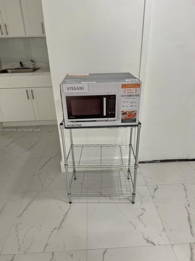 Building Photo - 11517 SW 34th Ln