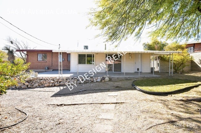 Building Photo - Charming Westwood Hills 2 Bed 1 Bath SFR w...