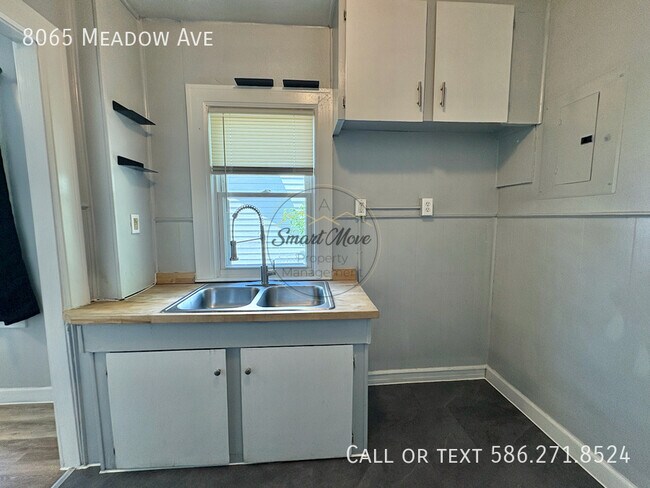Building Photo - 8065 Meadow Ave
