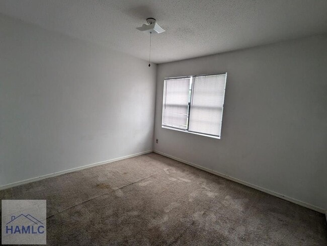 Building Photo - 817 Lesa St