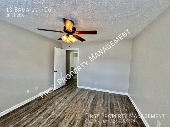 Building Photo - Ringgold Townhome: 2/1.5 w/ Laundry Hookup...