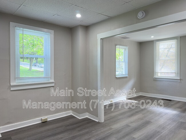 Building Photo - 129 N Prince St