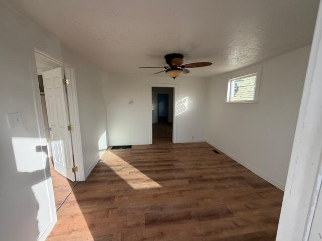 Building Photo - 829 S McClelland St