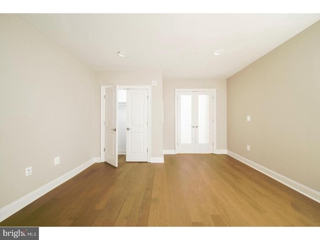 Building Photo - 218 Arch St