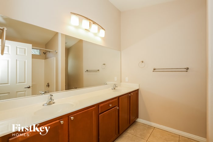 Building Photo - 4529 Clipper Cove Ct