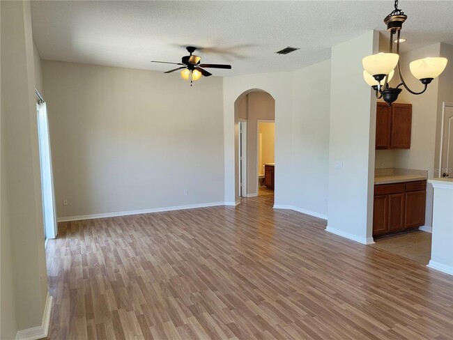 Building Photo - 10844 Derringer Dr