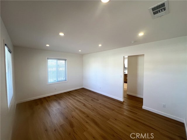 Building Photo - 8122 Belford Ave
