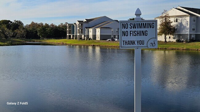 Building Photo - Charming 1bed 1bath Condo in Kissimmee