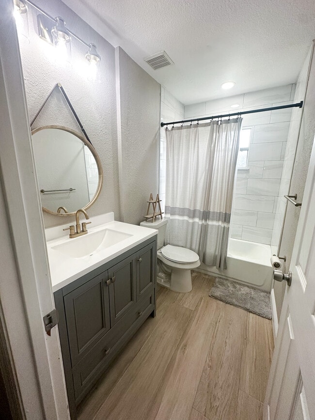 Building Photo - 1577 Compass Ct