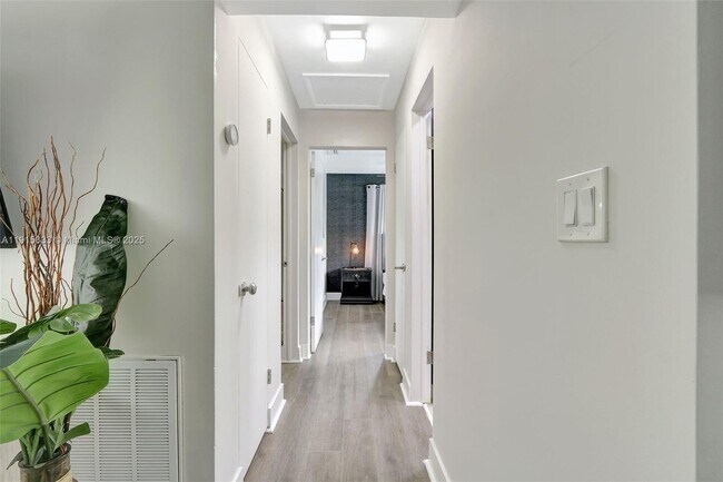 Building Photo - 2809 NW 7th Ave