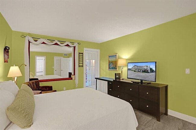 Building Photo - 4025 N Federal Hwy