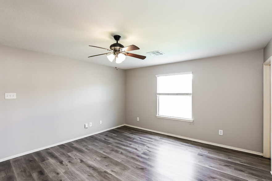 Building Photo - 24014 Blossom Crest Ln