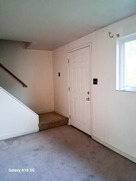 entry door into living room - 3309 W Run Rd