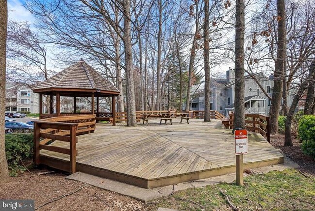 Building Photo - 2222 Hunters Run Dr