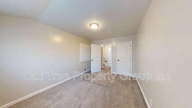 Building Photo - 2377 Downer Ave