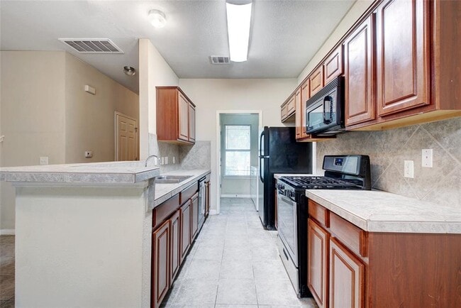 Building Photo - 1217 Delano St