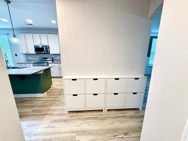 Building Photo - 2857 Cross Landing Dr