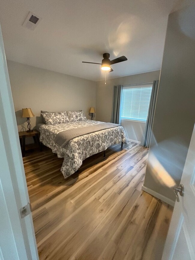 Building Photo - Home for Rent in Quincy