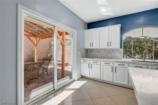 Building Photo - 9975 Mills Reef Ct