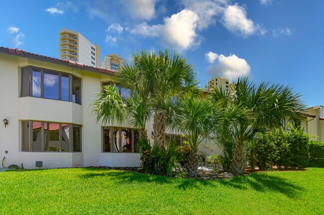 Building Photo - 2938 Sea Oats Cir