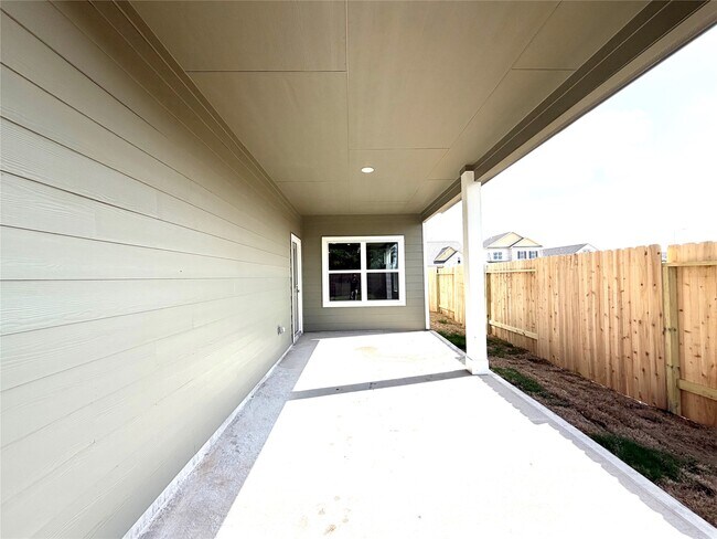 Building Photo - 3410 Brushy Marsh Dr