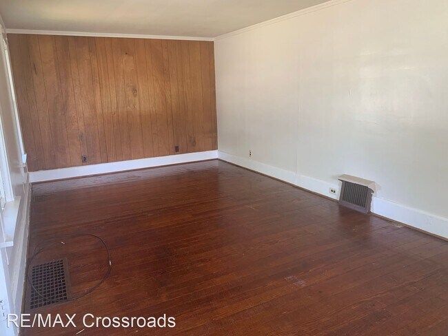 Building Photo - 2 br, 1 bath House - 423 Union Avenue