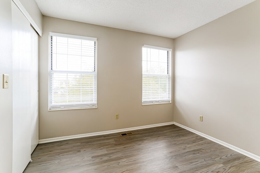 Building Photo - 6208 Glencairn Cir