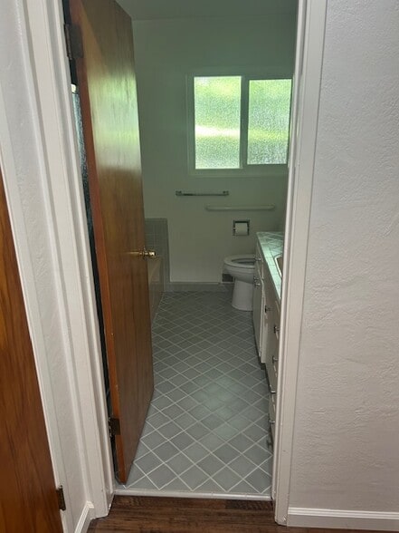 Bathroom - 101 Lagomarsino Way
