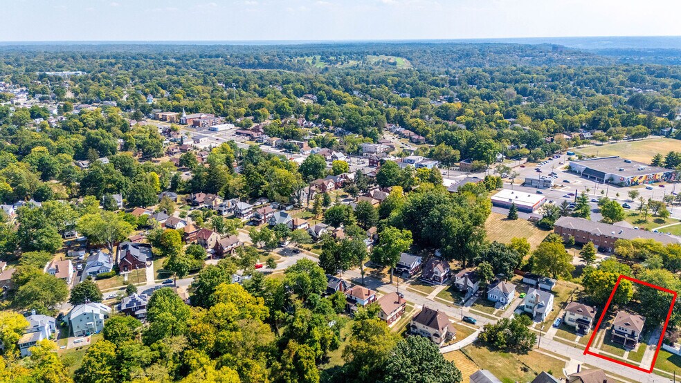 Building Photo - 6601 Iris Ave