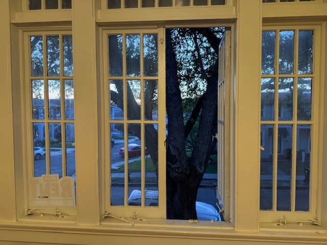 Building Photo - 906 Wilson Dr