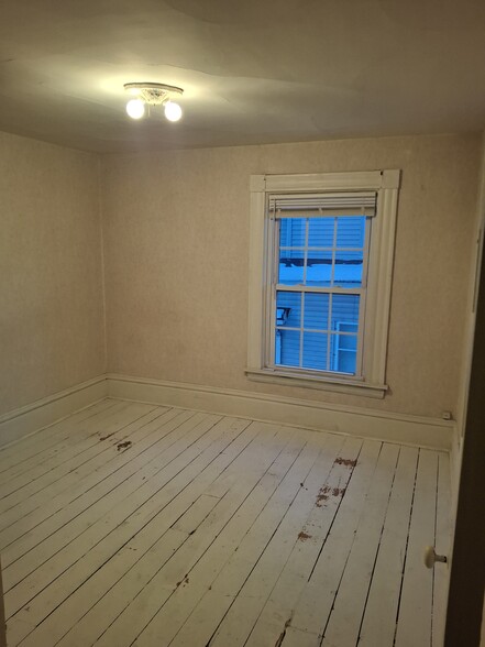 Building Photo - 661 Lovett Ave SE