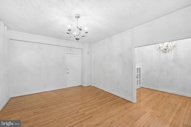 Building Photo - 2032 Belmont Rd NW