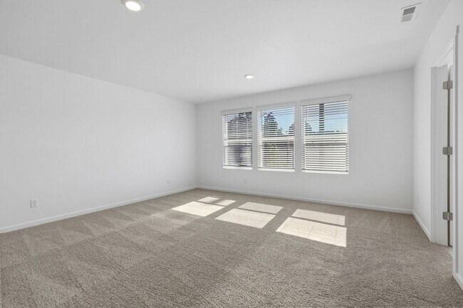 Building Photo - 489 Cremini Lp SE