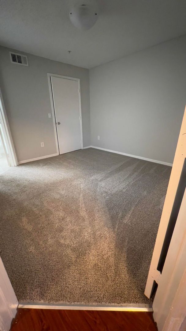 Building Photo - AVAILABLE ON JULY 1ST. BEAUTIFUL 1/1 CONDO...