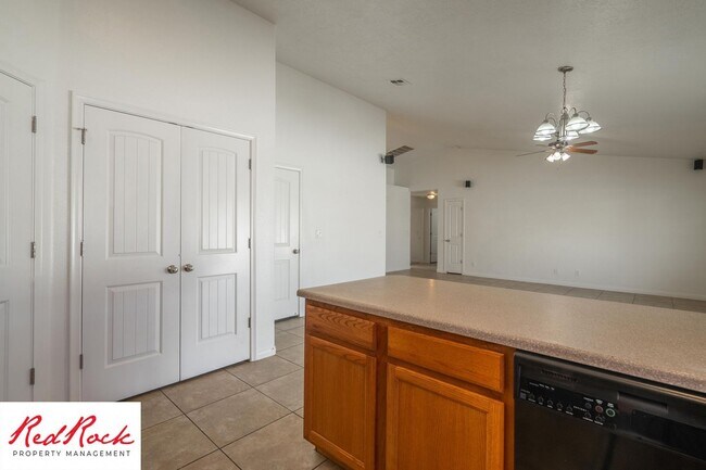 Building Photo - Move in Special: $200 off full first month rent on this inviting 3-Bedroom Home with Garage and P...