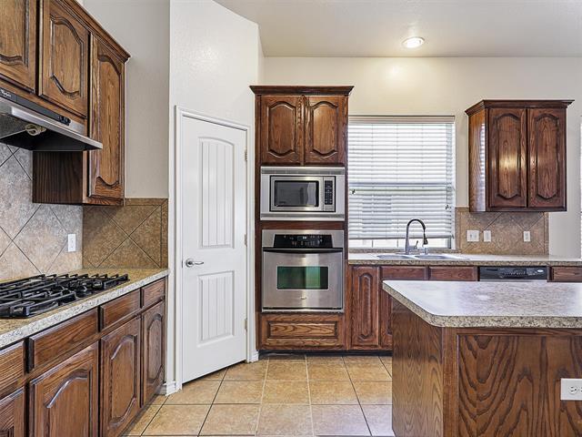 Building Photo - 3929 Carmel Mountain Dr