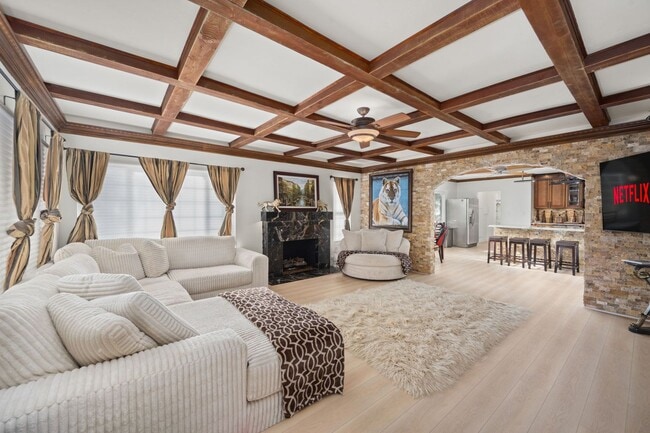 Building Photo - BEAUTIFUL HOME IN NORTH PB