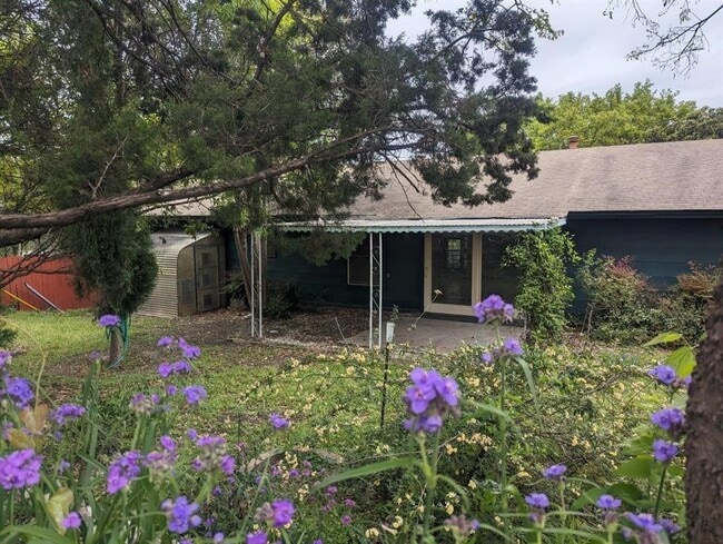 Building Photo - 605 Kentshire Cir